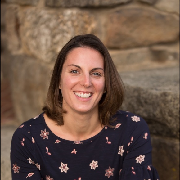 Meet your Posher, Jennifer - Picture 1 of 1